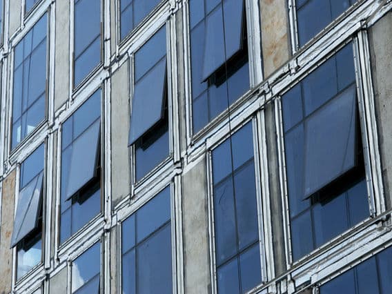 Отголоски дела "Юмакс": одна оценка недостоверна, другая действует на будущее, как рассчитать налог?